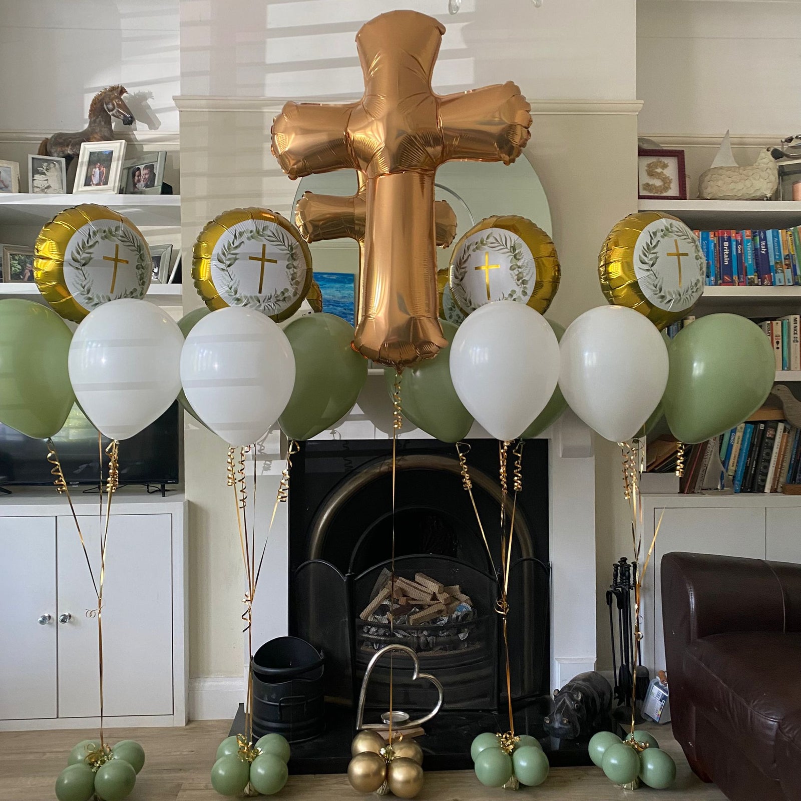 Botanical Leaves Gold Cross Balloon Sets (Helium Inflated for Collection)