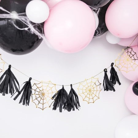 Black and gold online tassel garland