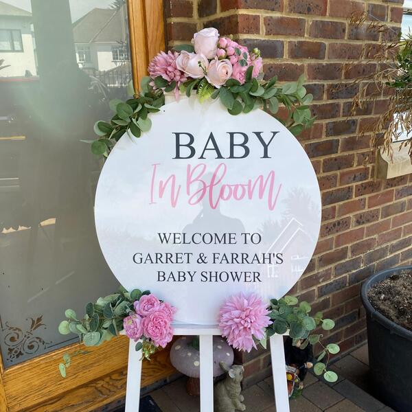 Baby in Bloom Welcome Sign and Easel I Baby Shower Balloons Ruislip I My Dream Party Shop