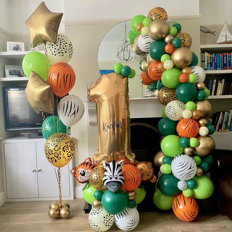Freestanding Arch, Single Number Column and Helium Bouquet I Balloons for Collection Ruislip 