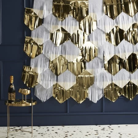 White and Gold Fringe Backdrop Decoration I Gold Party Decorations I My Dream Party Shop UK